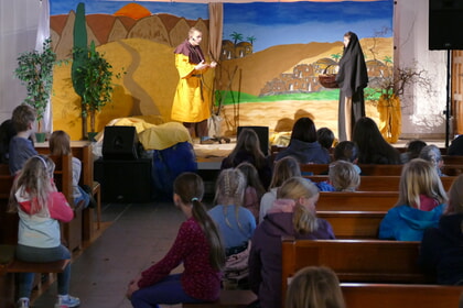 Begeisterte Kinder und engagierte Mitarbeitende: Kindelbibeltage und Kinderbibelwoche im Kirchenkreis 